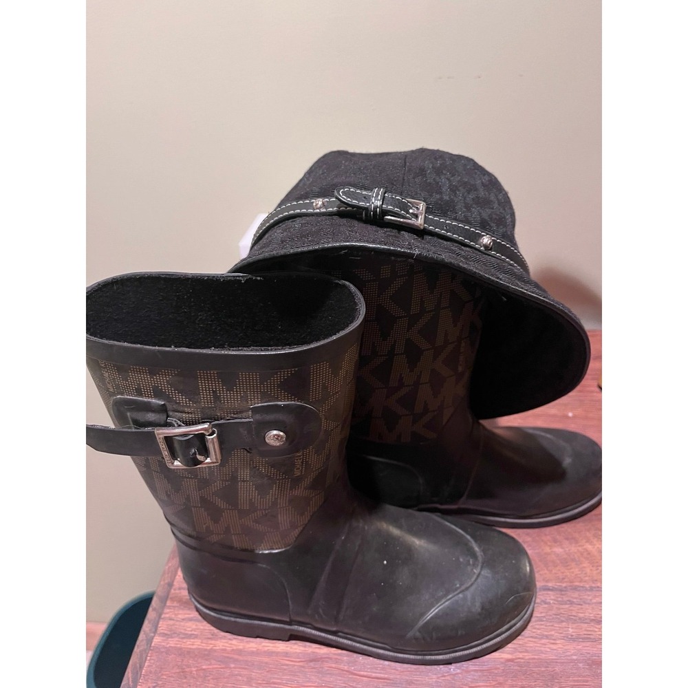 Michael Kors Black & Tan Rainboots